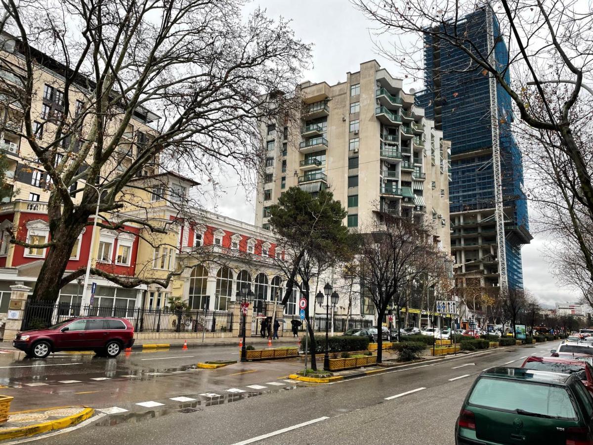 Sun Tower-center Of Appartamento Tirana